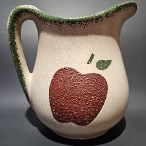Apple Sponged Pitcher